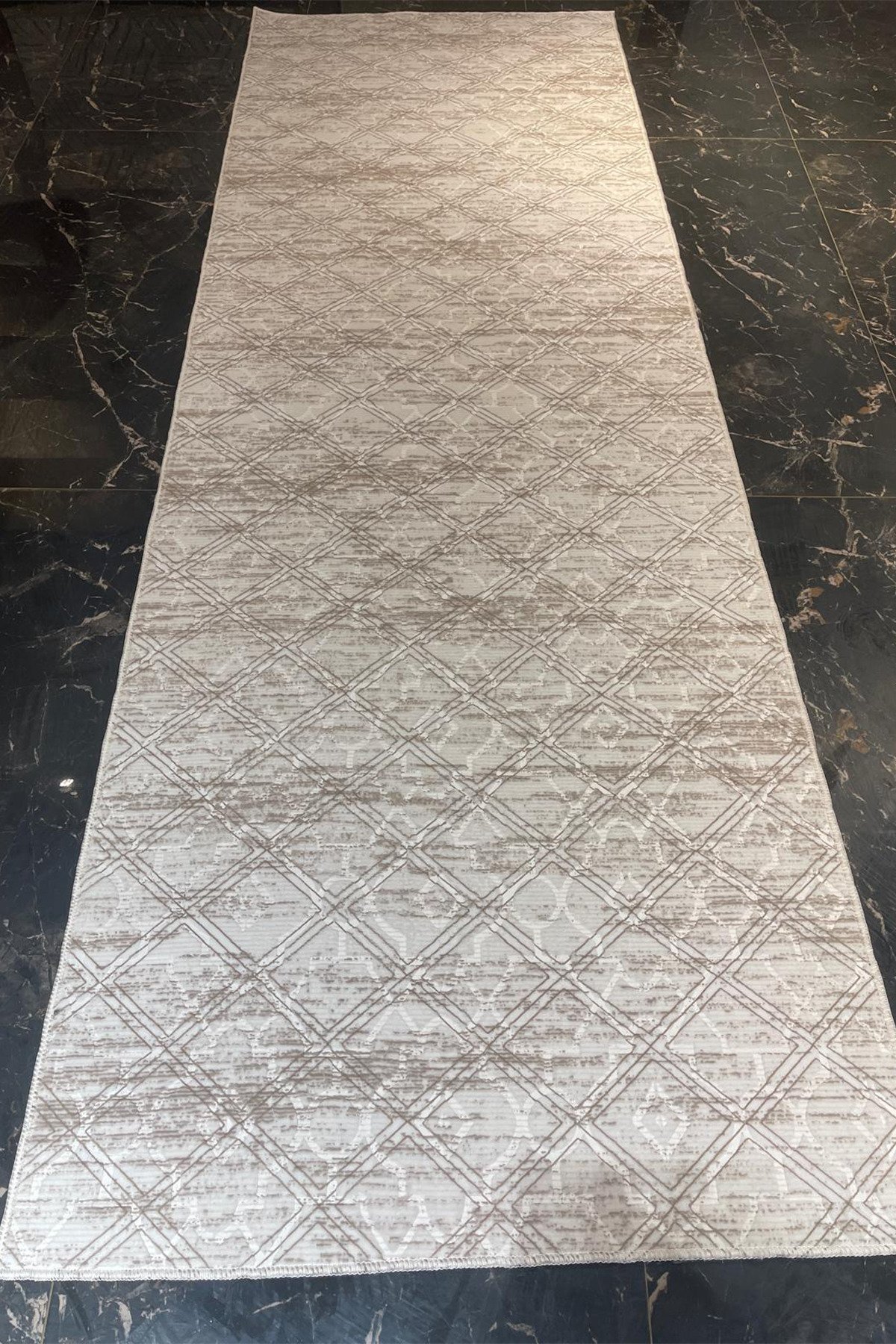 1_org_zoom Modern Desenli Kaymaz Taban Elit Şık Dört Mevsim Yıkanabilir Halı Kesme Yolluk 32180