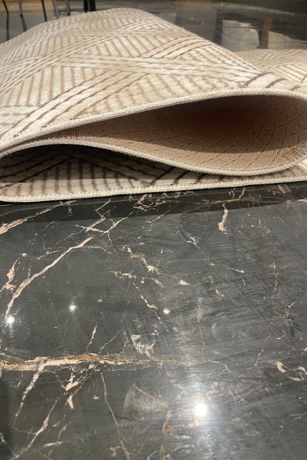 1_org_zoom Relax Konforlu Şık Dekoratif Kaymaz tabanlı , Yıkanabilir ve Leke Tutmaz Dört Mevsim Yolluk 32354