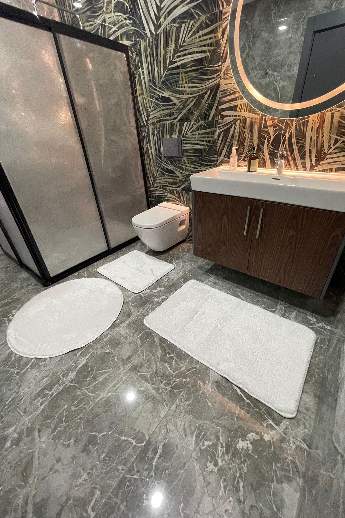1_org_zoom 3'lü Yıkanabilir Post Beyaz Banyo Halısı Peluş Klozet Takımı 80x80 yuvarlak + 50x60 ve 60x100