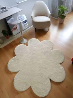 Dekoratif Papatya Kaymaz Taban Halı Çocuk Odası